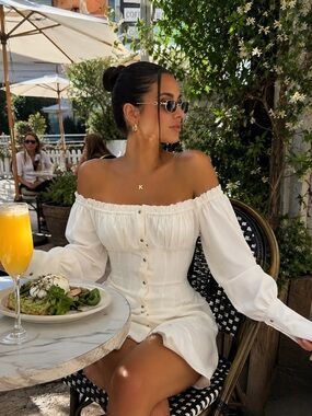 Fashion Nova White Elastic Waist Snap-Front Mini